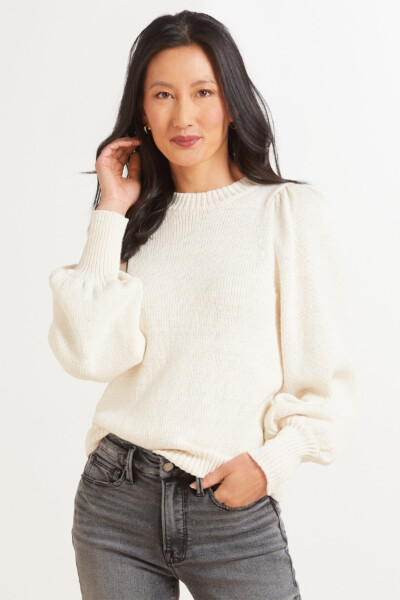 Finley Puff Pullover